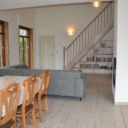 Welcoming Villa In Puivelde With Terrace Garden Barbeque Luaran gambar
