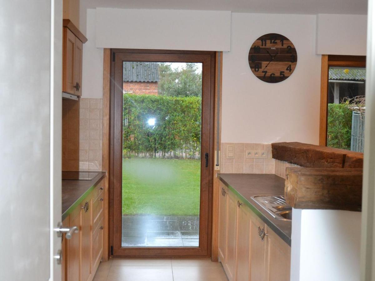 Welcoming Villa In Puivelde With Terrace Garden Barbeque Luaran gambar
