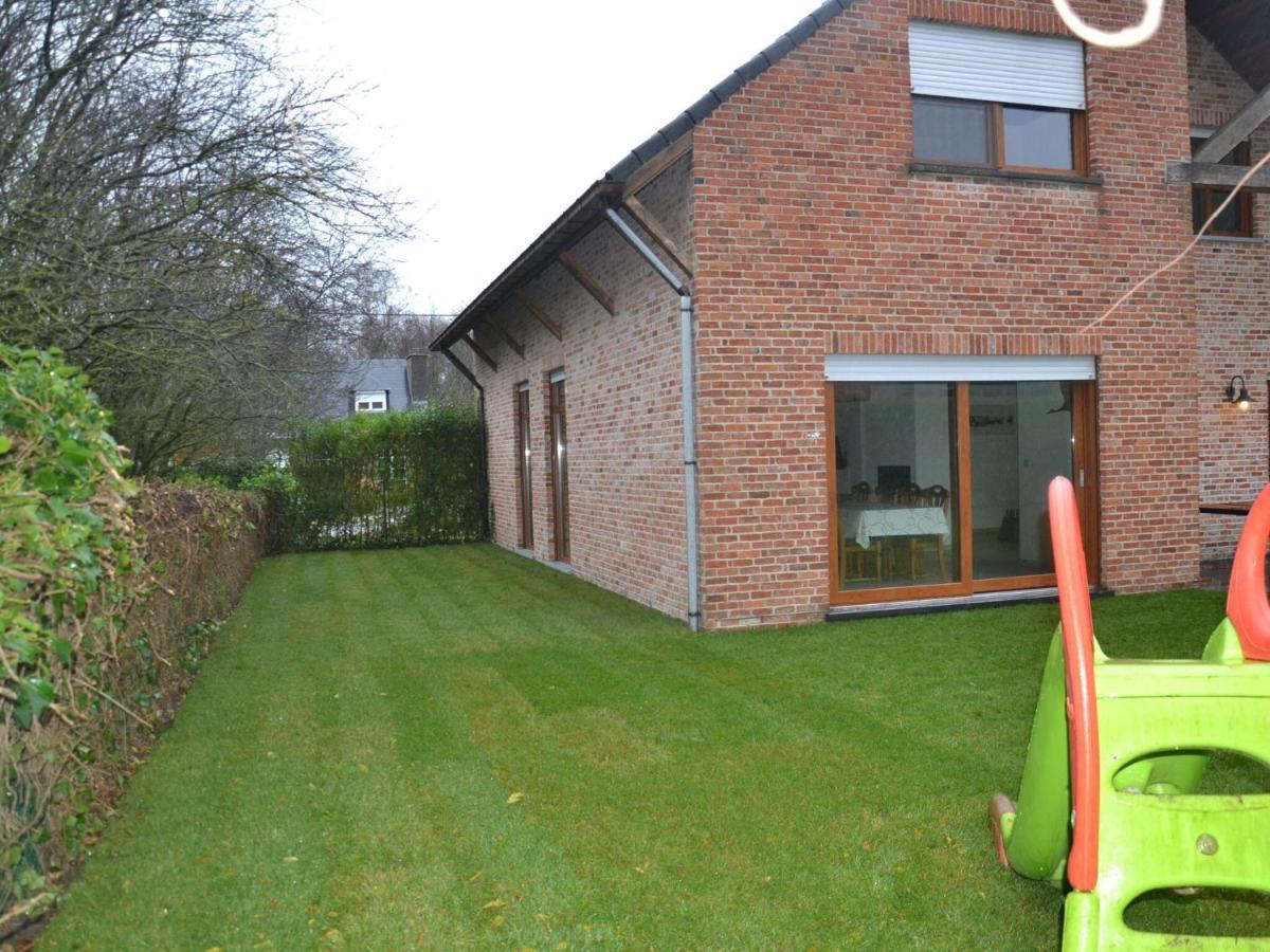 Welcoming Villa In Puivelde With Terrace Garden Barbeque Luaran gambar